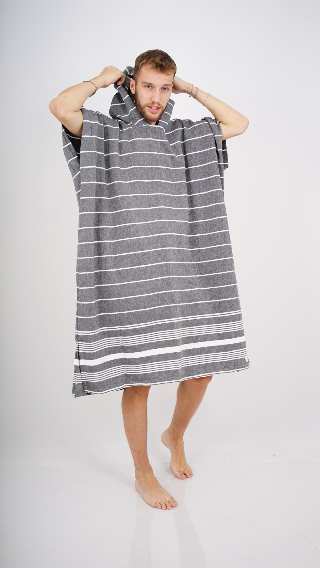 Turkish Cotton Hooded Beach Poncho – Quick Dry Sand-Free Changing Towel
